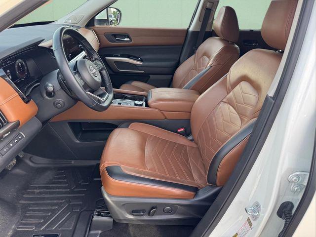 2023 Nissan Pathfinder Platinum 4WD