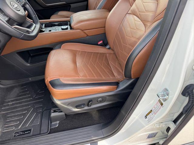 2023 Nissan Pathfinder Platinum 4WD
