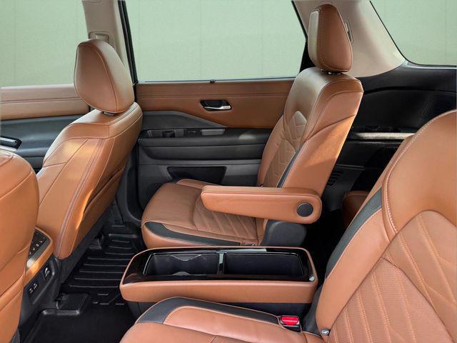 2023 Nissan Pathfinder Platinum 4WD
