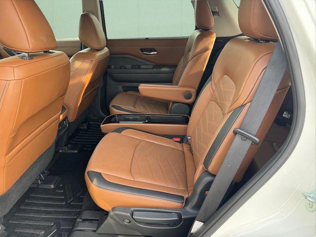 2023 Nissan Pathfinder Platinum 4WD