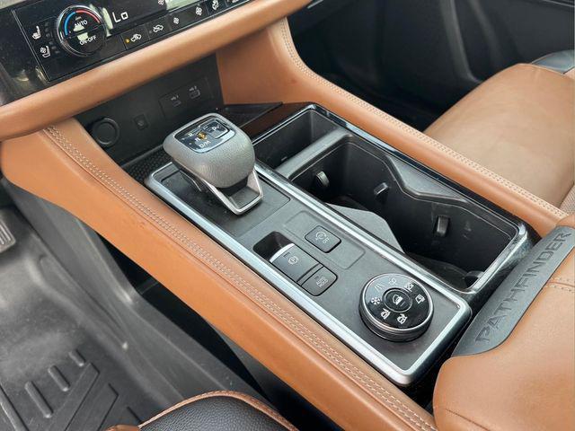 2023 Nissan Pathfinder Platinum 4WD