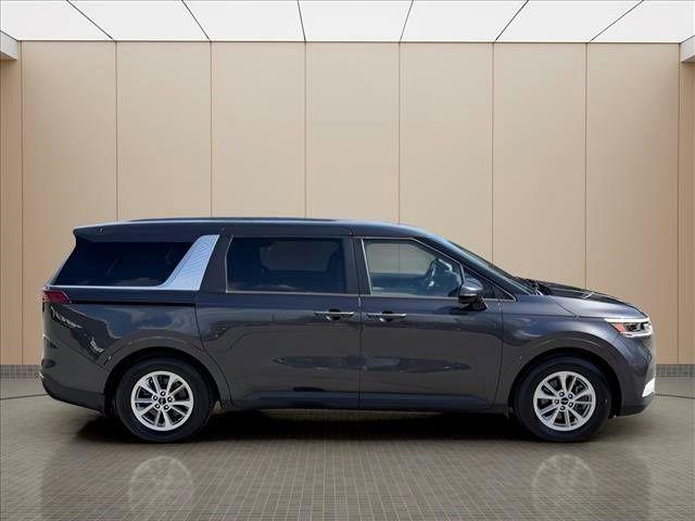 2022 Kia Carnival MPV LX Seat Package