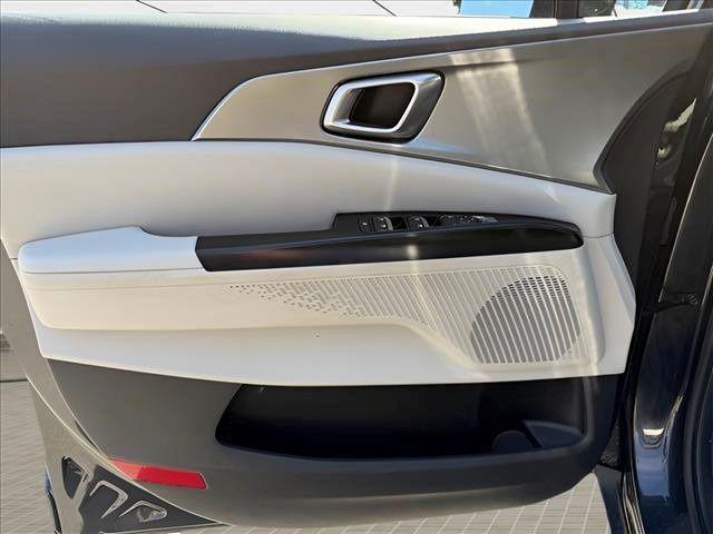 2022 Kia Carnival MPV LX Seat Package