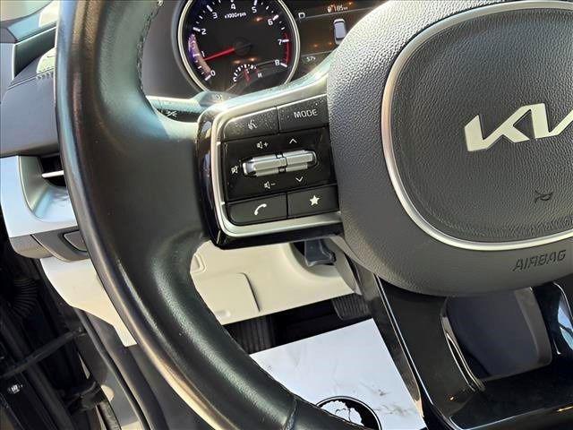 2022 Kia Carnival MPV LX Seat Package