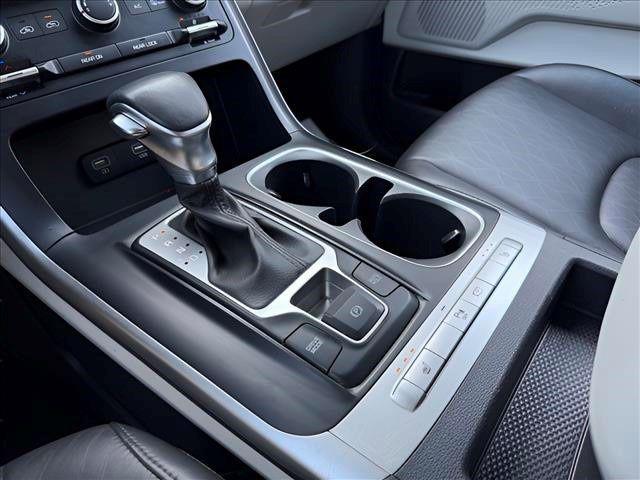 2022 Kia Carnival MPV LX Seat Package
