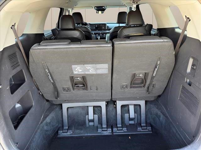 2022 Kia Carnival MPV LX Seat Package