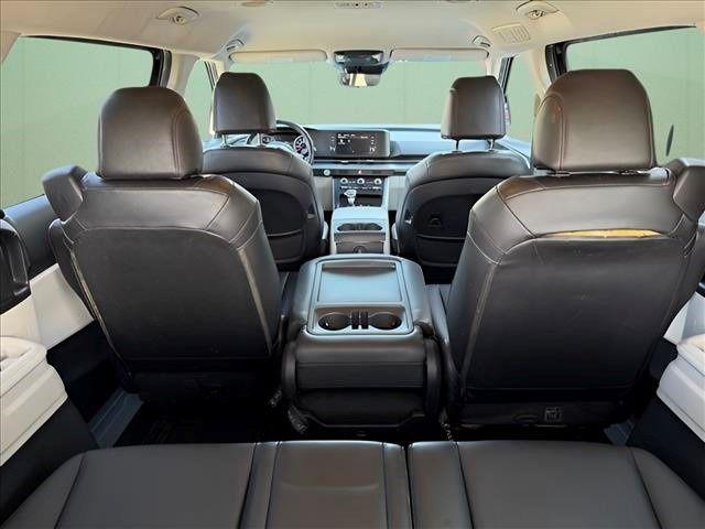 2022 Kia Carnival MPV LX Seat Package