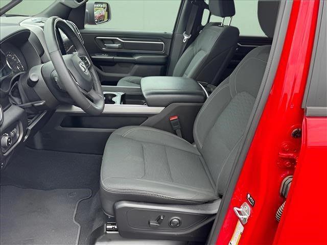 2025 Ram 1500 Big Horn Crew Cab 4x4 5'7" Box