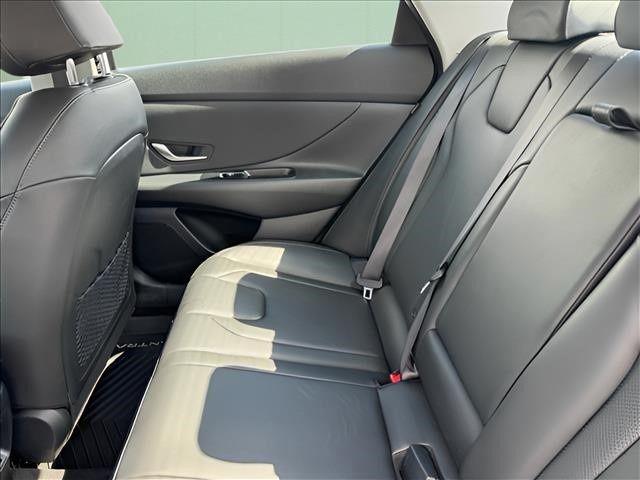 2025 Hyundai Elantra Hybrid Limited