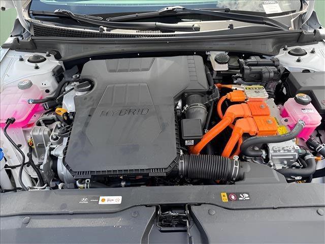 2025 Hyundai Elantra Hybrid Limited