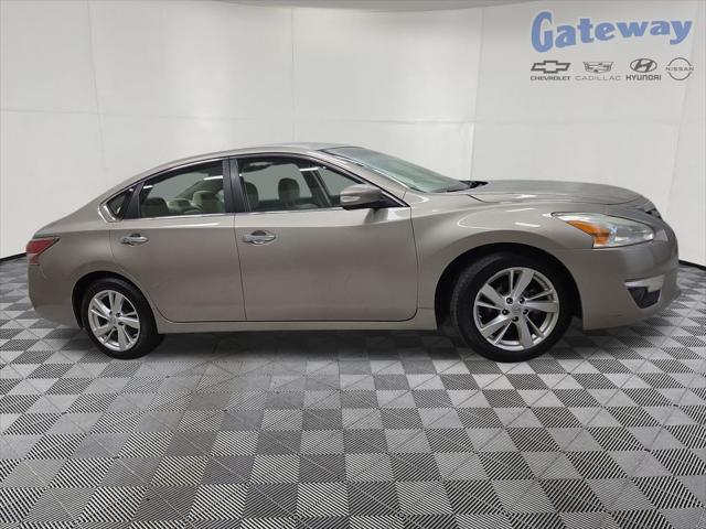 2014 Nissan Altima 2.5 SV for sale in FARGO, ND