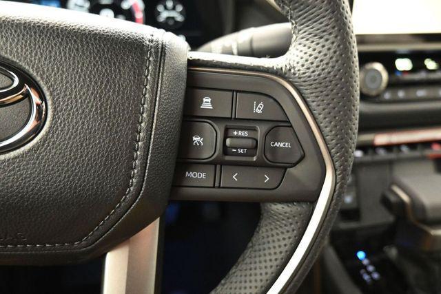 2026 Toyota Tundra Limited CrewMax 5.5' Bed
