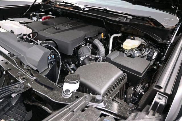 2026 Toyota Tundra Limited CrewMax 5.5' Bed