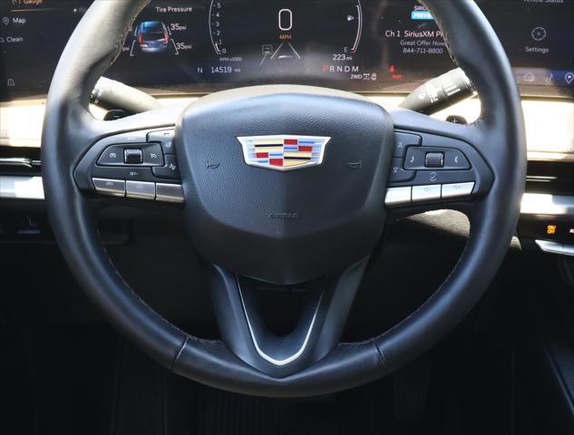2024 Cadillac XT4 AWD Premium Luxury