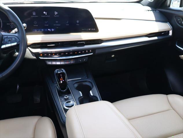 2024 Cadillac XT4 AWD Premium Luxury