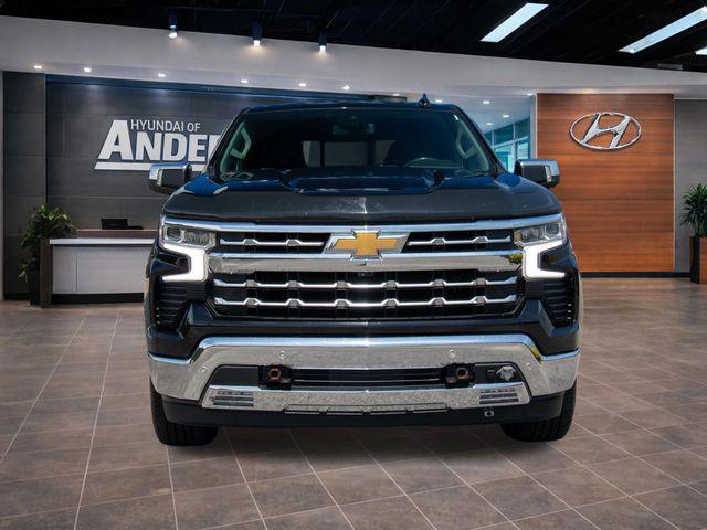 2022 Chevrolet Silverado 1500 4WD Crew Cab Short Bed LTZ