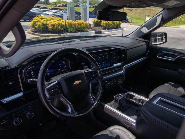 2022 Chevrolet Silverado 1500 4WD Crew Cab Short Bed LTZ