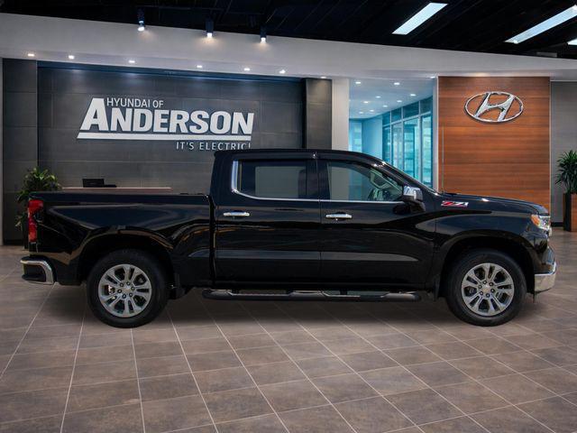 2022 Chevrolet Silverado 1500 4WD Crew Cab Short Bed LTZ