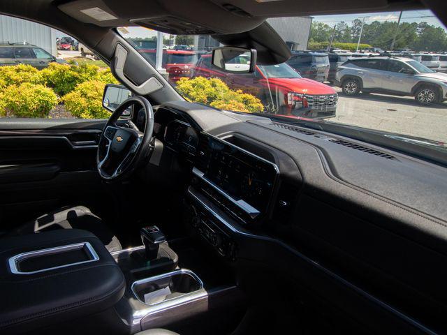 2022 Chevrolet Silverado 1500 4WD Crew Cab Short Bed LTZ