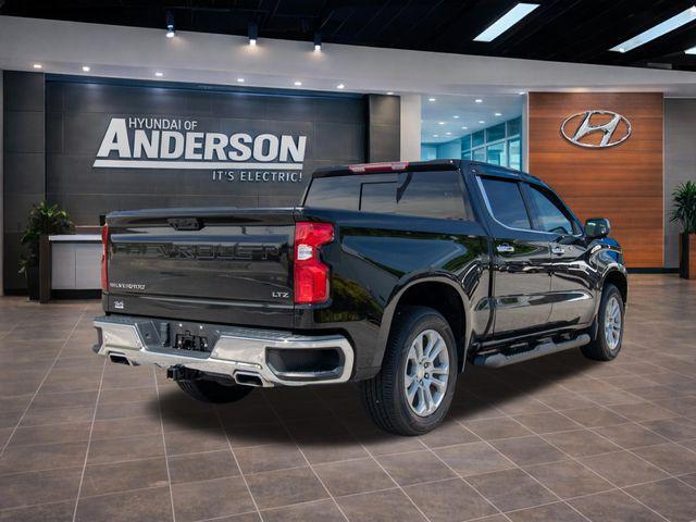 2022 Chevrolet Silverado 1500 4WD Crew Cab Short Bed LTZ