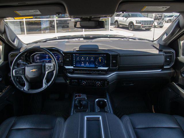2022 Chevrolet Silverado 1500 4WD Crew Cab Short Bed LTZ