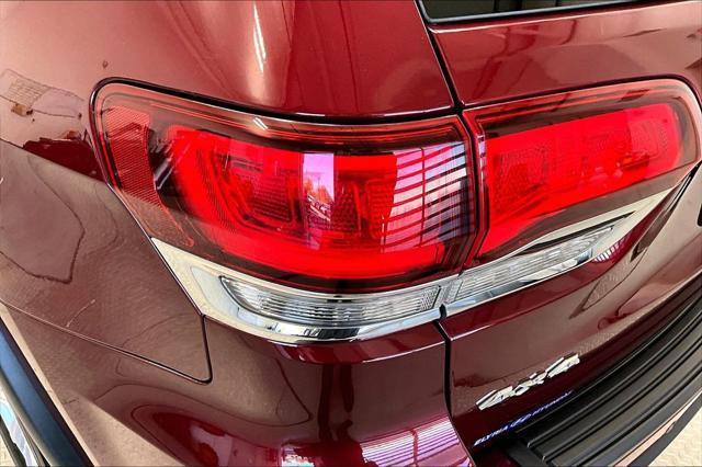 2021 Jeep Grand Cherokee Laredo E 4x4