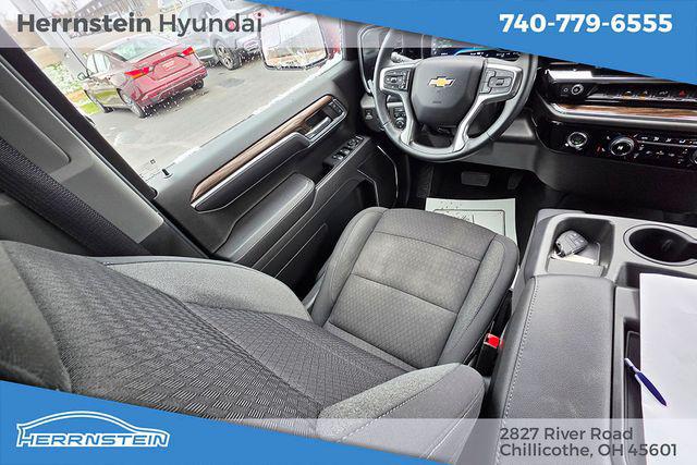 2023 Chevrolet Silverado 1500 4WD Crew Cab Short Bed LT with 2FL