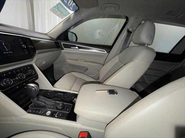 2022 Volkswagen Atlas 2.0T SE w/Technology