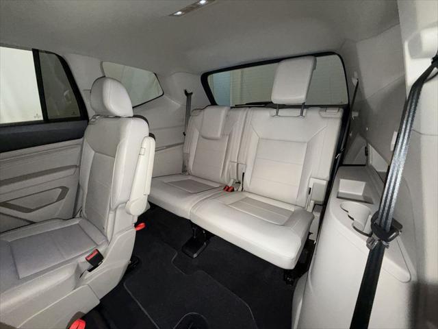 2022 Volkswagen Atlas 2.0T SE w/Technology