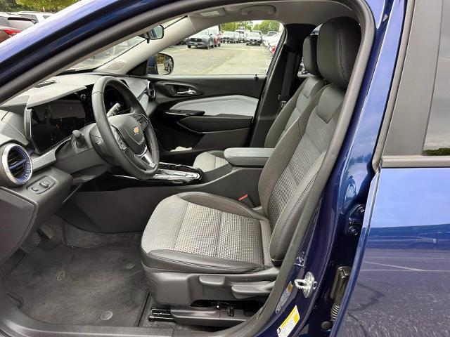 2024 Chevrolet Trax FWD LT