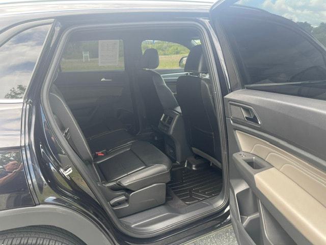 2023 Volkswagen Atlas Cross Sport 2.0T SE w/Technology