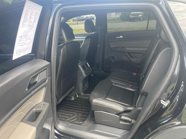 2023 Volkswagen Atlas Cross Sport 2.0T SE w/Technology
