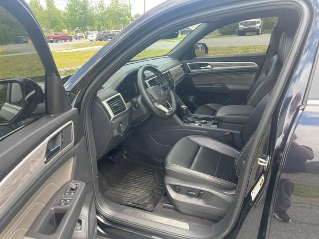 2023 Volkswagen Atlas Cross Sport 2.0T SE w/Technology