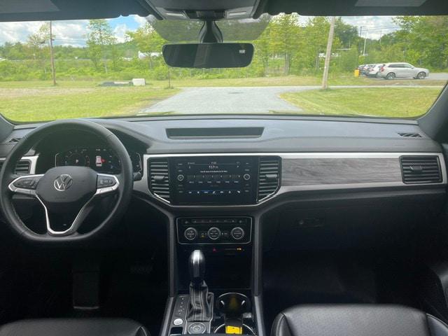 2023 Volkswagen Atlas Cross Sport 2.0T SE w/Technology