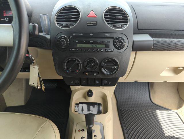 2008 Volkswagen New Beetle SE