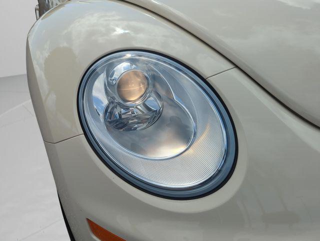 2008 Volkswagen New Beetle SE