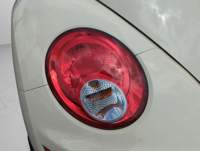 2008 Volkswagen New Beetle SE