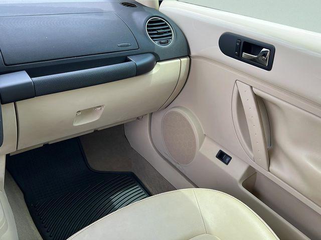 2008 Volkswagen New Beetle SE