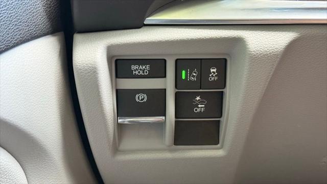 2017 Acura MDX w/Technology Package
