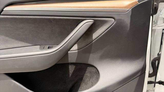 2024 Tesla Model Y Long Range Dual Motor All-Wheel Drive