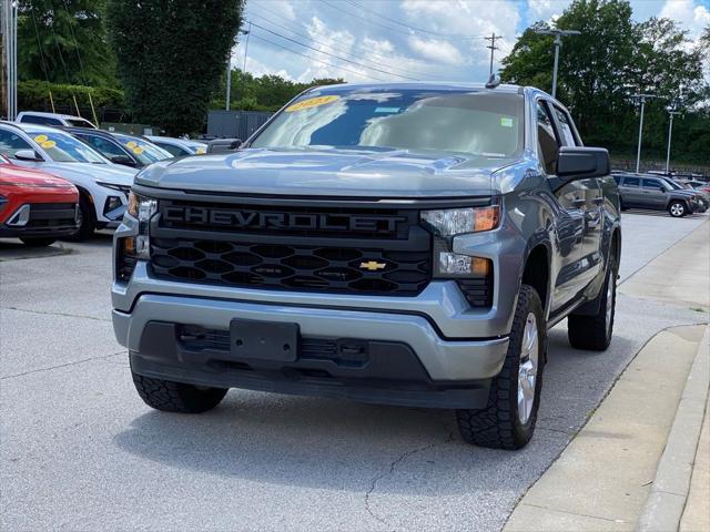 2023 Chevrolet Silverado 1500 4WD Crew Cab Short Bed Custom