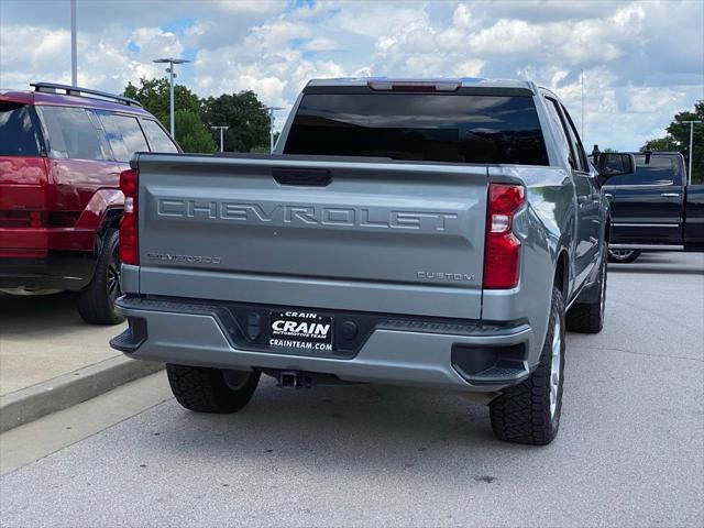 2023 Chevrolet Silverado 1500 4WD Crew Cab Short Bed Custom