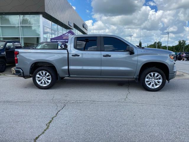2023 Chevrolet Silverado 1500 4WD Crew Cab Short Bed Custom