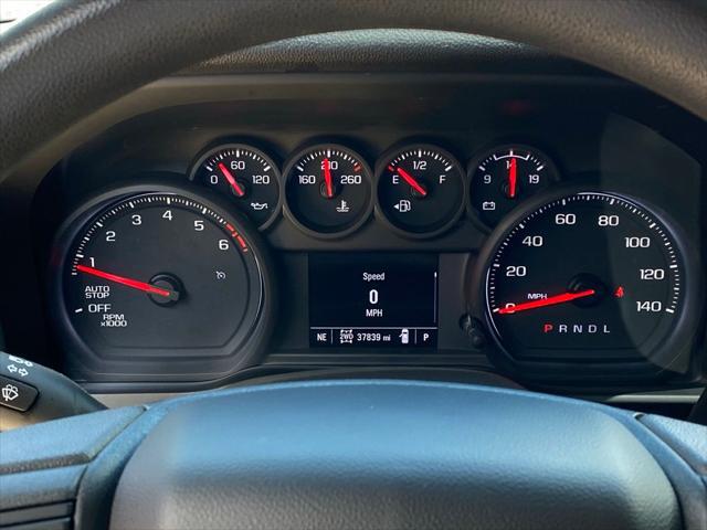 2023 Chevrolet Silverado 1500 4WD Crew Cab Short Bed Custom
