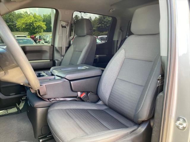 2023 Chevrolet Silverado 1500 4WD Crew Cab Short Bed Custom
