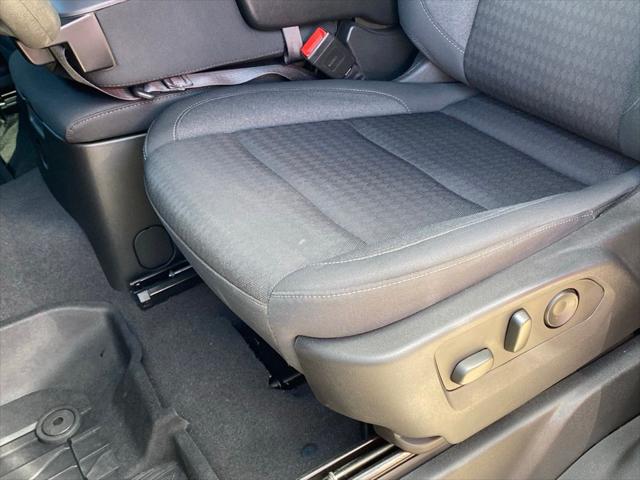 2023 Chevrolet Silverado 1500 4WD Crew Cab Short Bed Custom