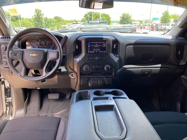 2023 Chevrolet Silverado 1500 4WD Crew Cab Short Bed Custom
