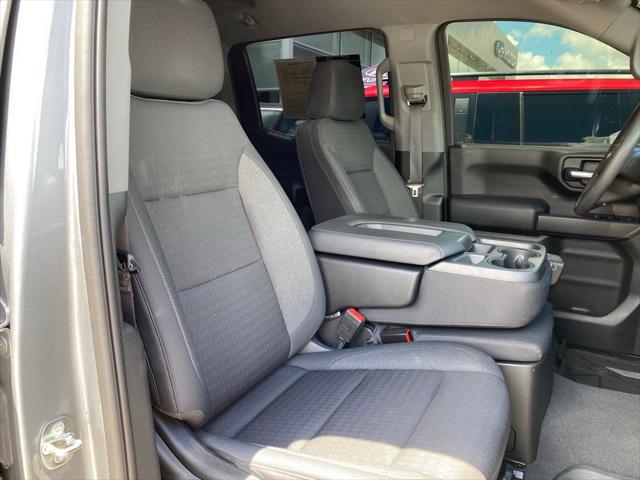2023 Chevrolet Silverado 1500 4WD Crew Cab Short Bed Custom