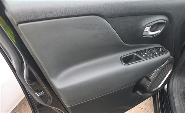2023 Jeep Renegade Latitude 4x4