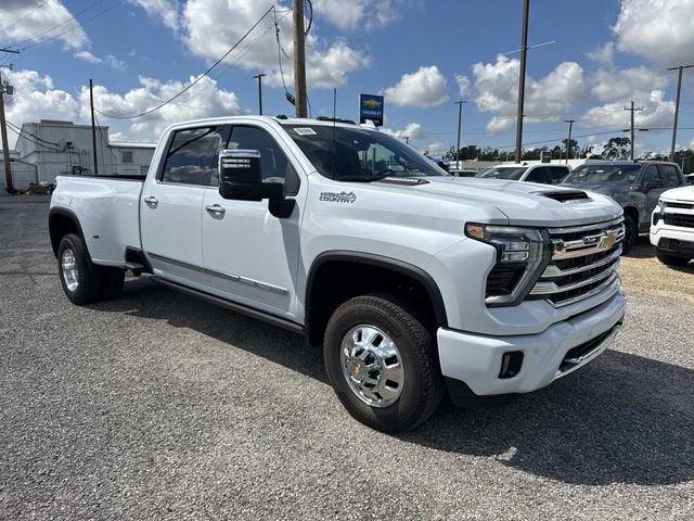 2026 Chevrolet Silverado 3500HD Crew Cab, Long Bed, High Country Dual Rear Wheel, RWD for sale in Gonzales, LA